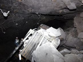 rumowisko po wypadku w kopalni Rudna