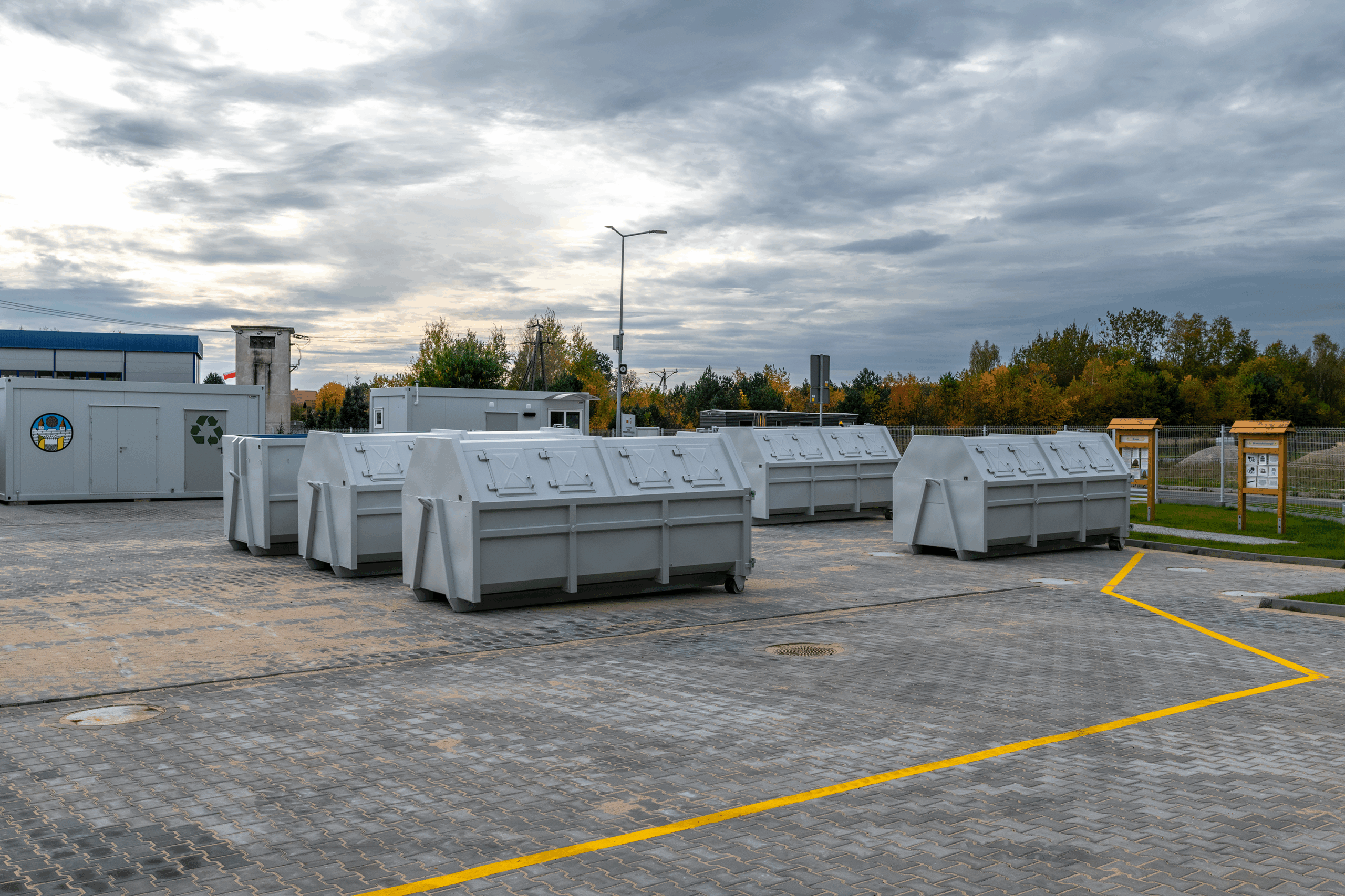 _DSC1666 kontenery w PSZOKu w Chocianowie